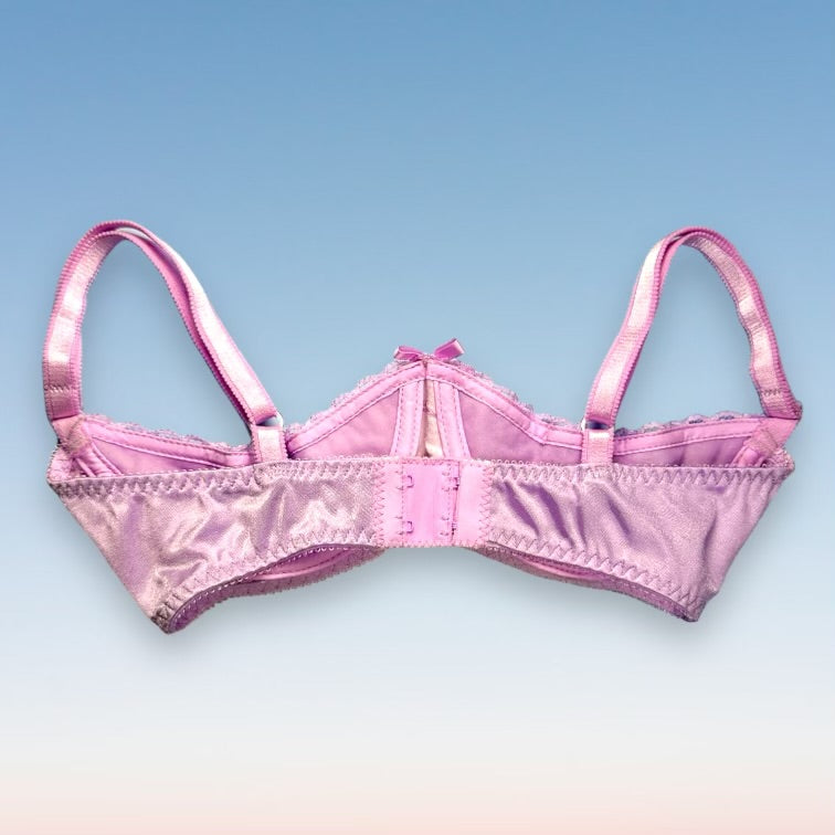 
                      
                        90's Embroidered Cutout Bra Top | Pastel Lilac Shimmer
                      
                    