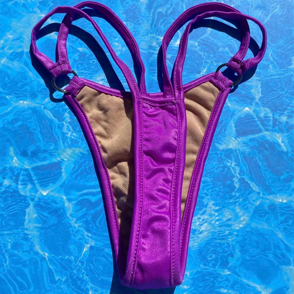 
                      
                        Y2K Double Strap O-Ring Thong Bikini Bottom | Magenta
                      
                    