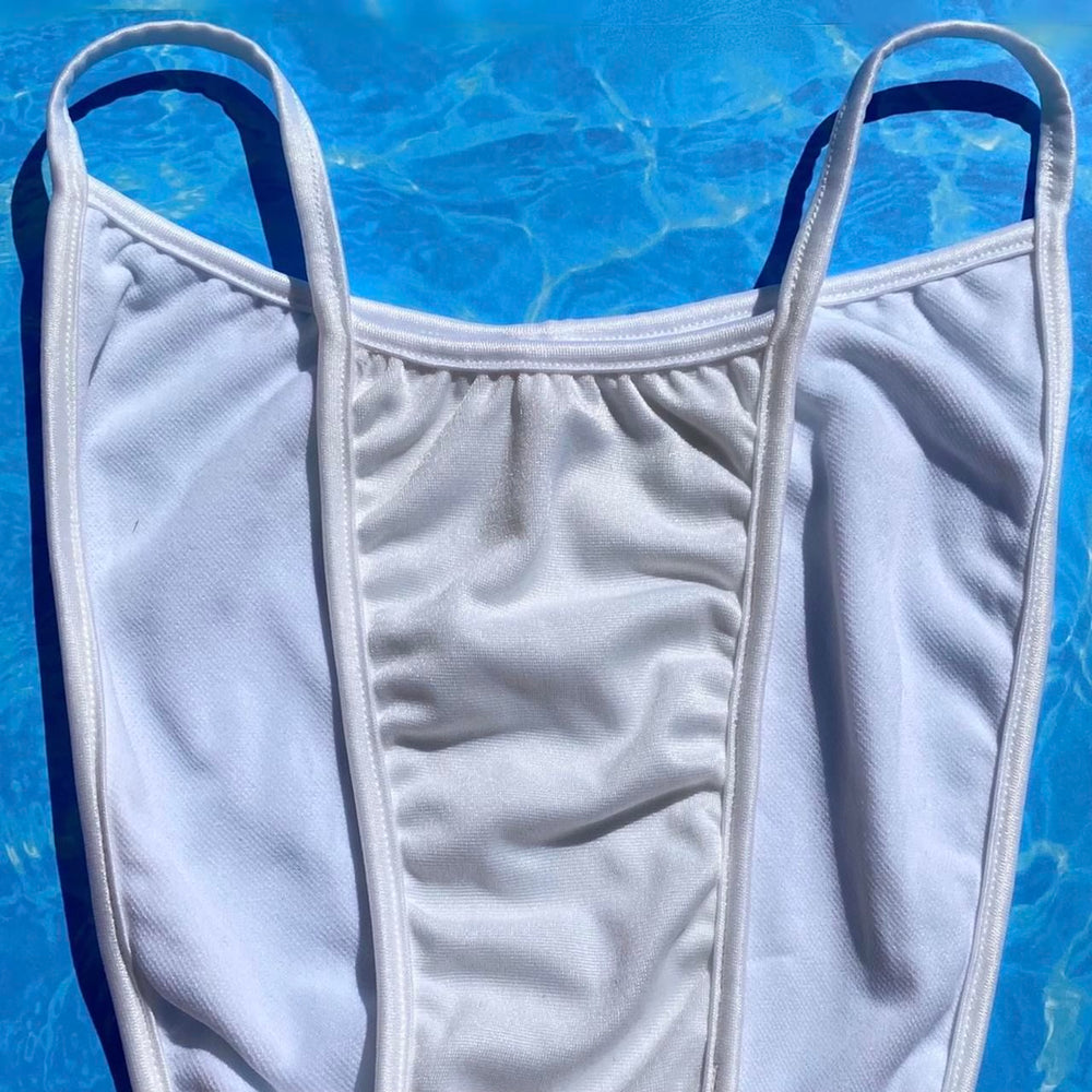 
                      
                        90’s Retro Moderate Coverage Bikini Bottom | Bright White
                      
                    