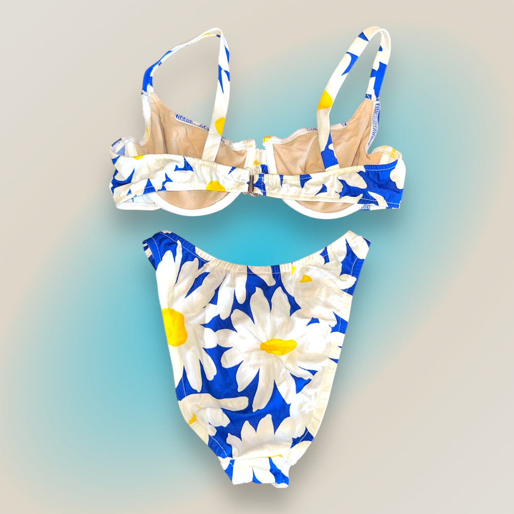 
                      
                        90's Small Romantic Daisy Retro Underwire Swimsuit, Matching Bikini Set | Vintage Coquette
                      
                    