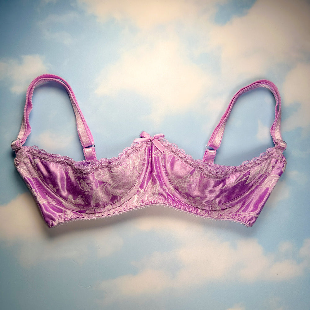 
                      
                        90's Embroidered Cutout Bra Top | Pastel Lilac Shimmer
                      
                    