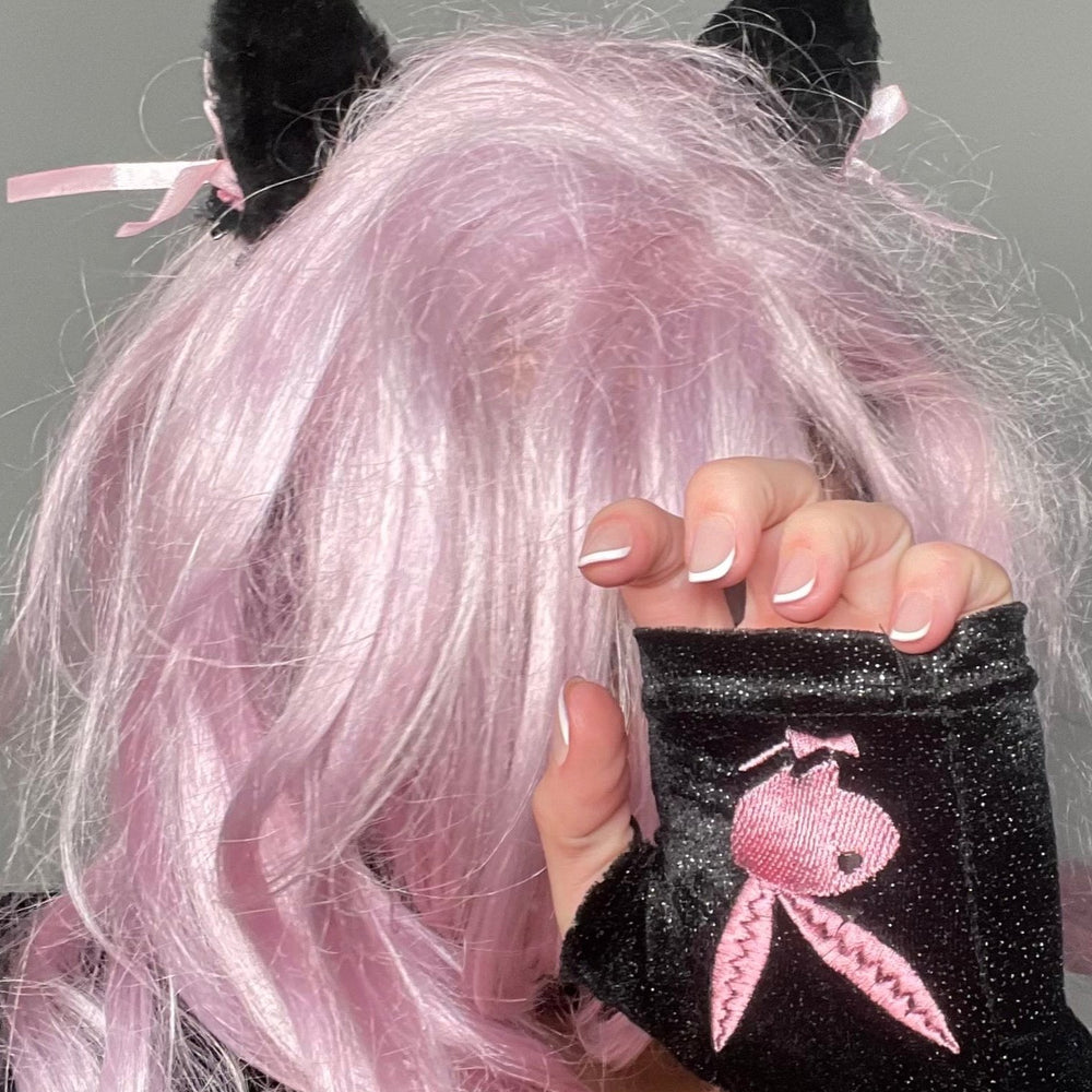 
                      
                        Y2K Fluffy Kitty Cat Hair Clip Set - Cosplay Accessory
                      
                    