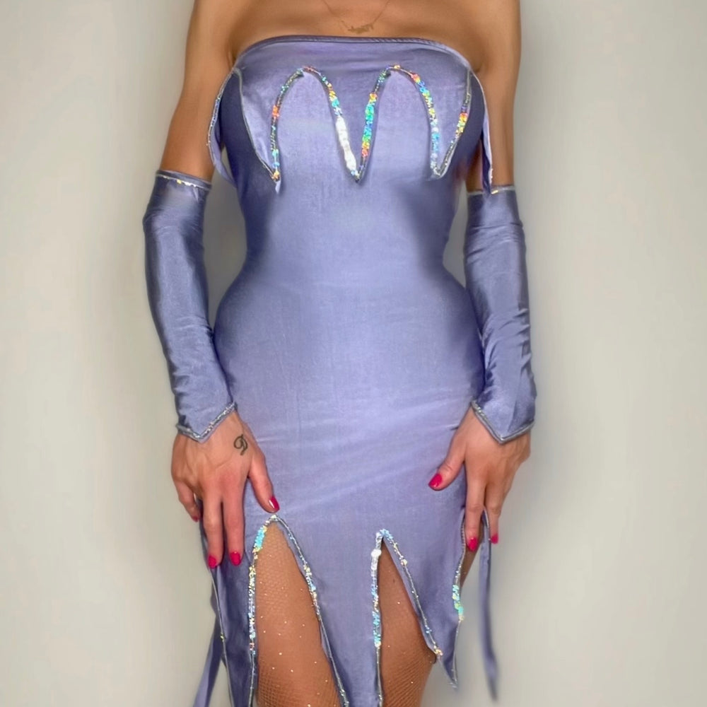 
                      
                        90s Small Coquette Lilac Fairy Embellished Bodycon Mini Dress 4-Piece Costume Set – Rare Vintage
                      
                    