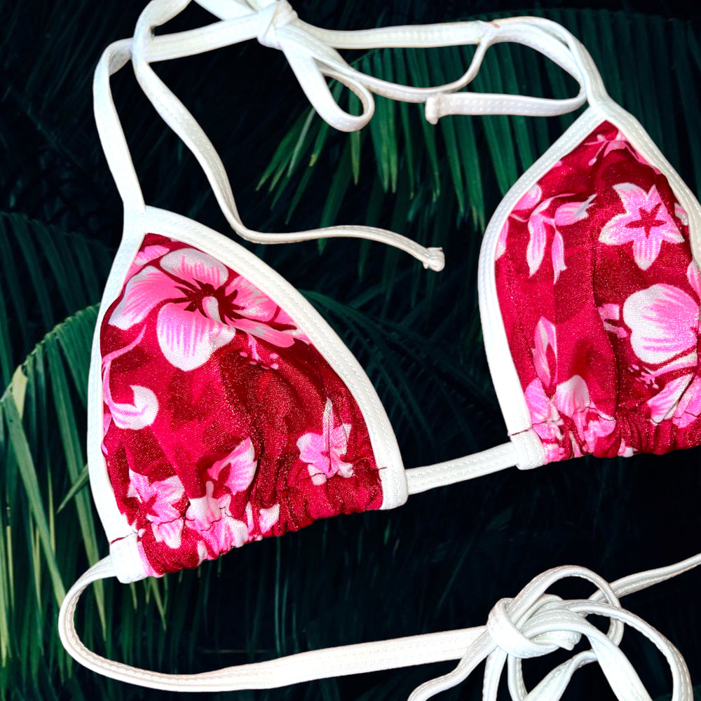 
                  
                    90’s Minimalist Red Tropical Floral String Slide Triangle Bikini Top
                  
                